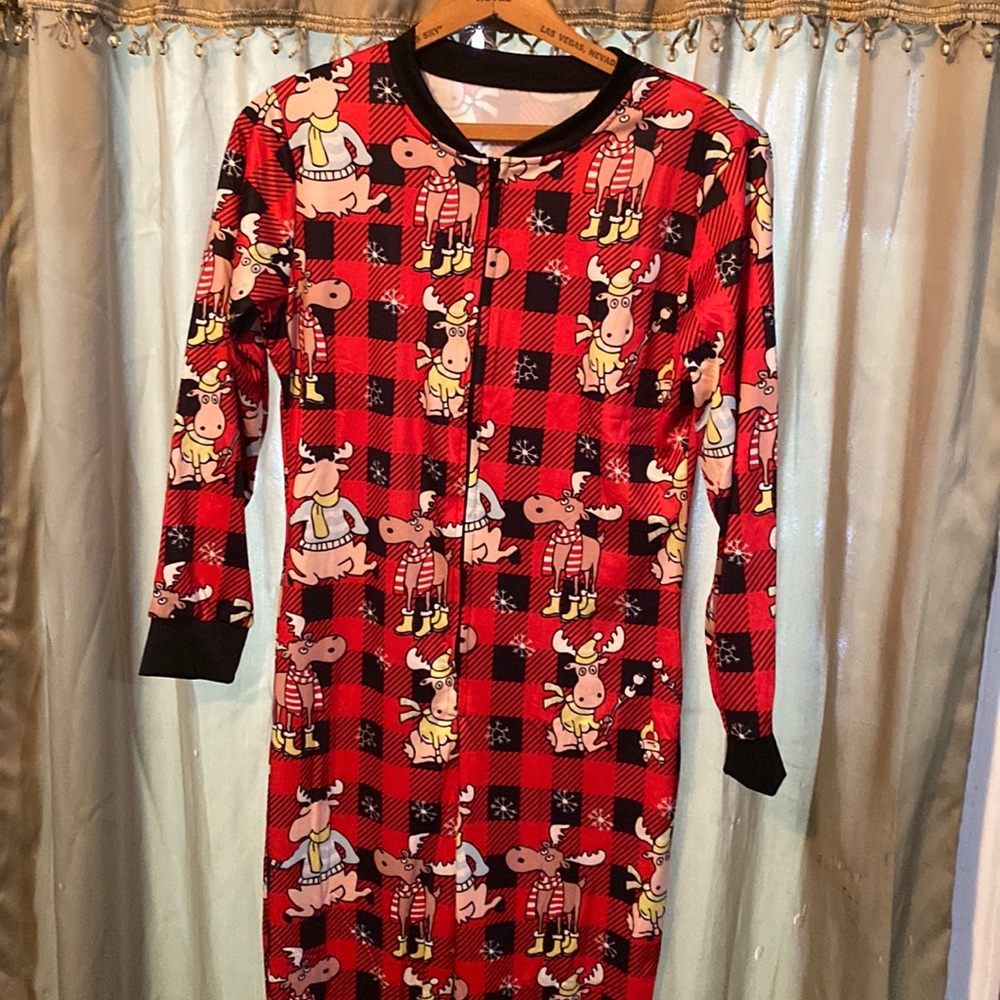 New holiday pajamas Christmas moose “don’t Moose with me” medium